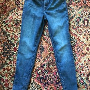 Old Navy Rockstar Super Skinny Built-in Sculpt